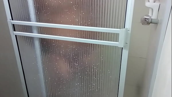 Mujer latina esta extraviada de su casa y yo me la cojo duro por el ano a cambio de llevarla a su hogar.