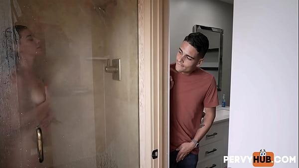 Stepmom Venus Sucks Ethan’s Fat Cock and Swallows His Load!